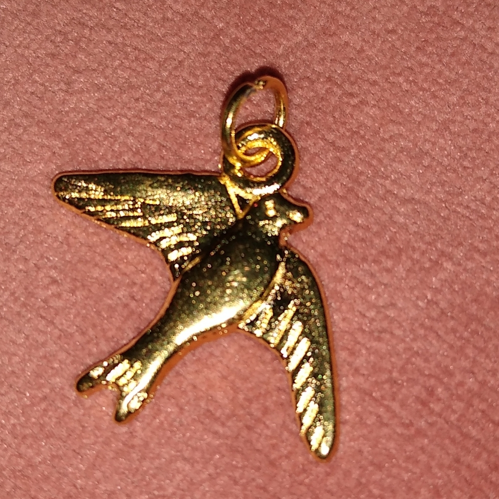 Little Gold Swallow Charm Bird Necklace / Bracelet Charms Small Pendant Birds